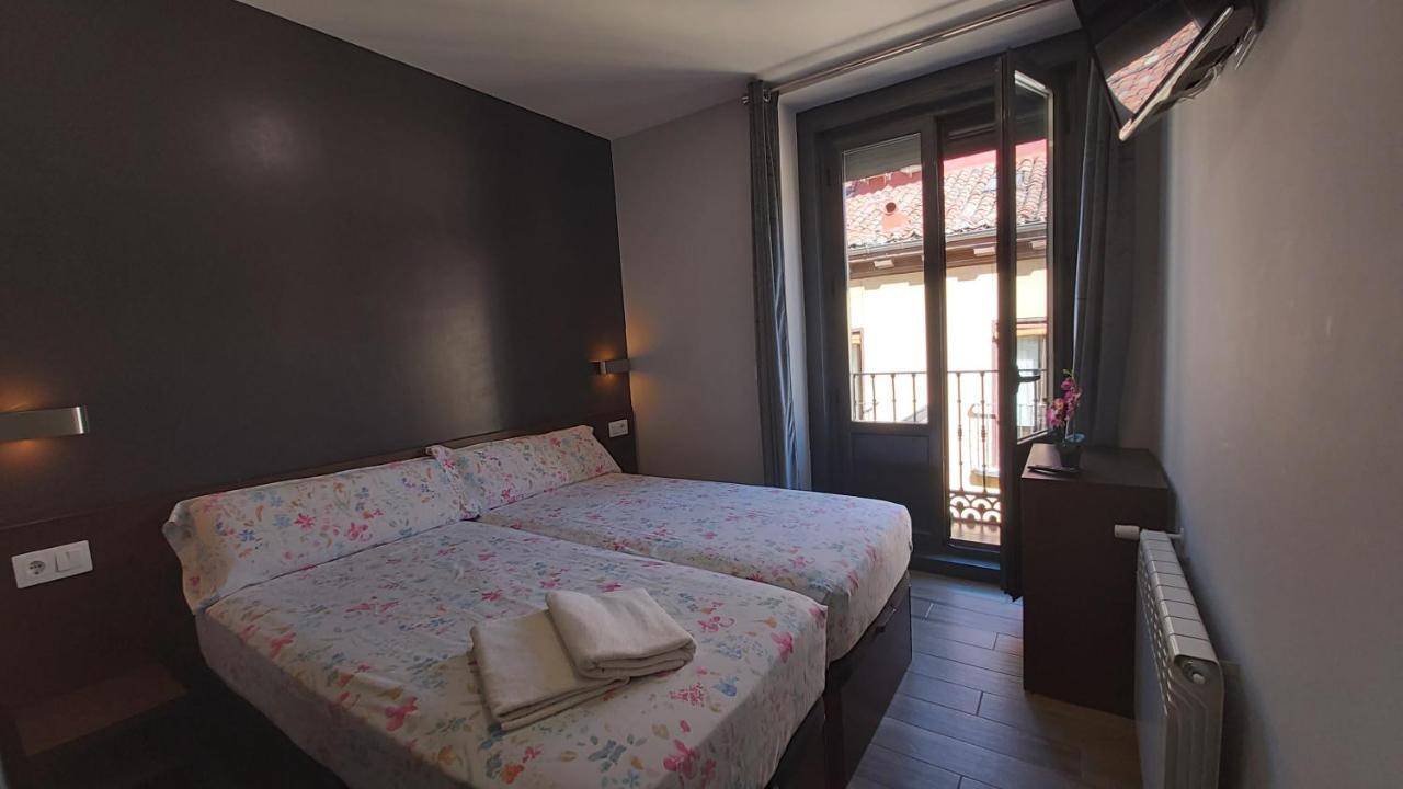 Hostal Corazon De Madryt Zewnętrze zdjęcie