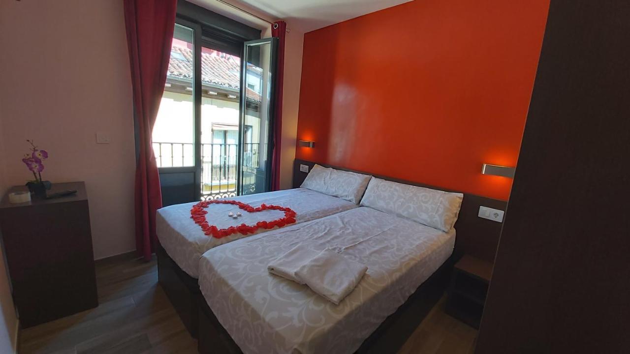Hostal Corazon De Madryt Zewnętrze zdjęcie
