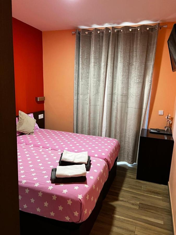 Hostal Corazon De Madryt Zewnętrze zdjęcie