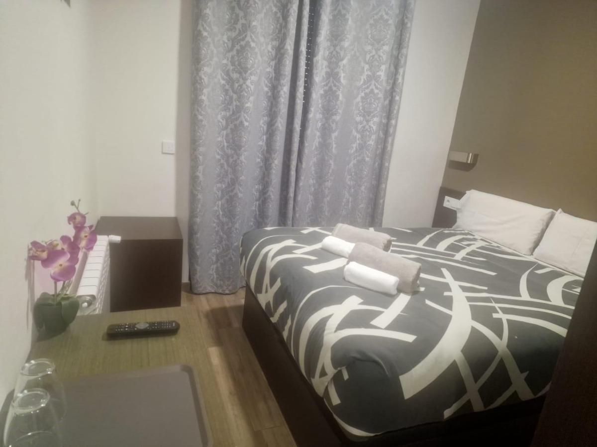 Hostal Corazon De Madryt Zewnętrze zdjęcie